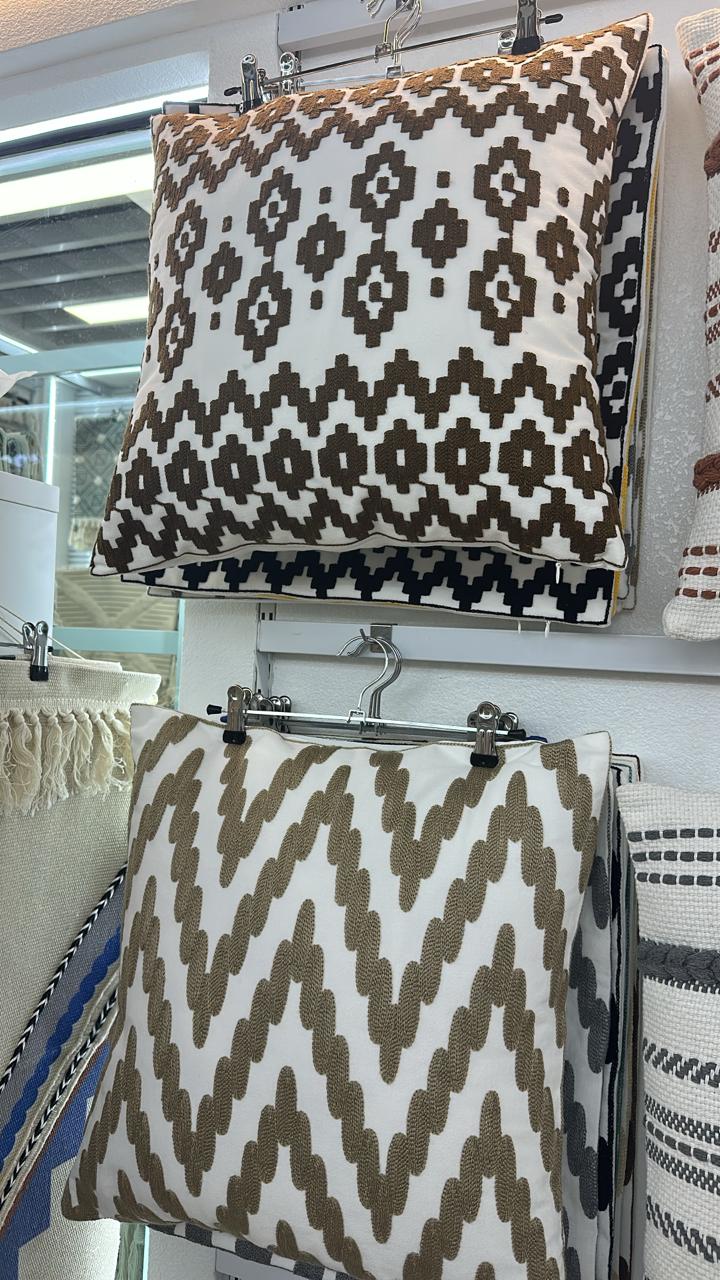 THROW PILLOWS