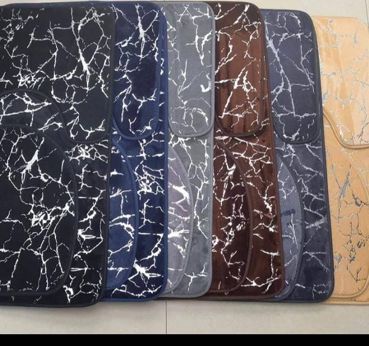 BATHROOM RUGS