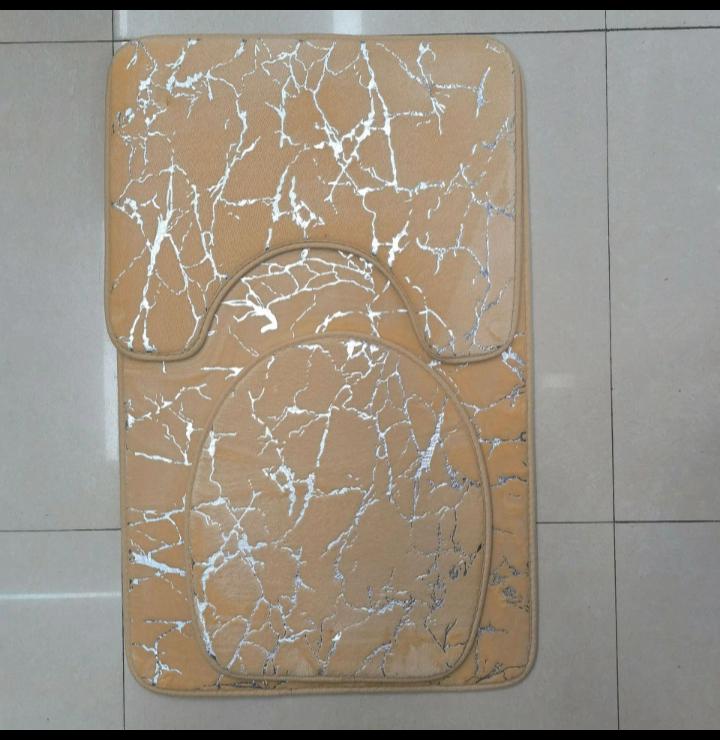 BATHROOM RUGS