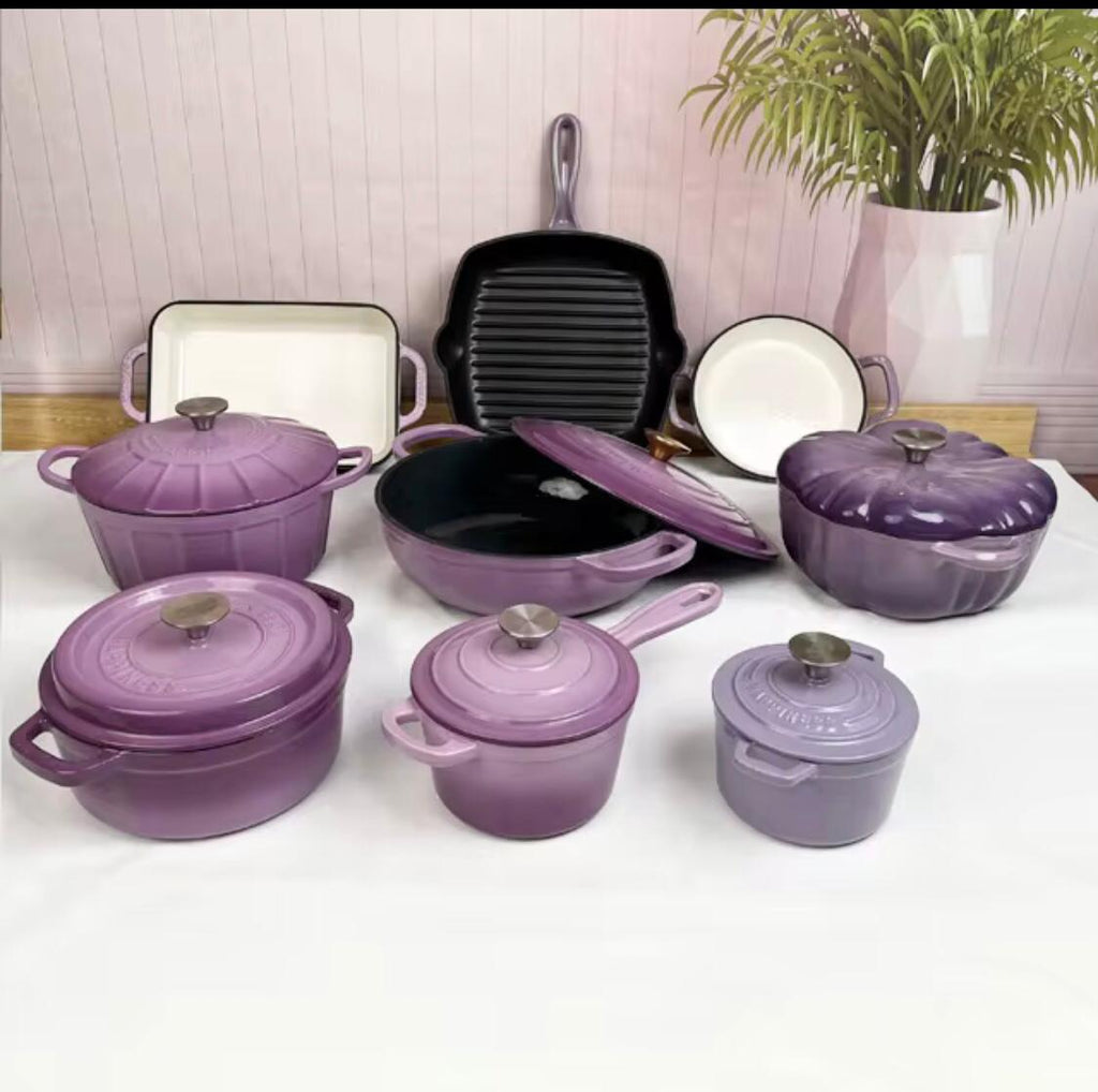 CAST IRON SET KITCHEN WARE