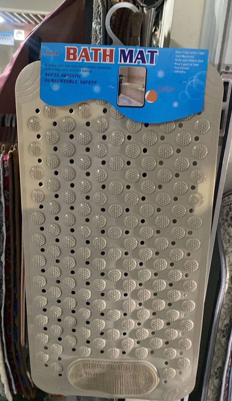 ANTI - SLIP PVC BATH MAT